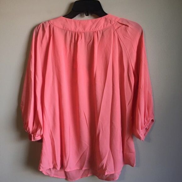 Ezra small 3/4 sleeved pink top - Picture 2 of 4
